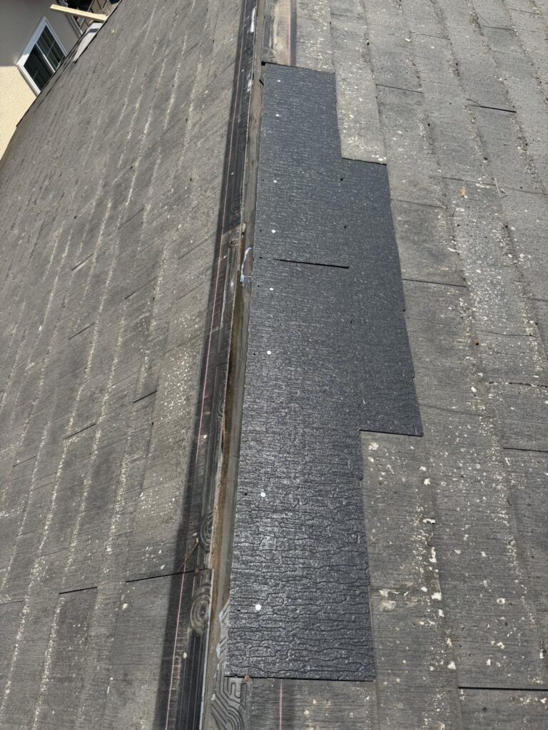 棟板金周辺のカラーベストを固定