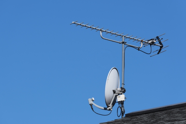 地デジテレビアンテナの高さが原因?電波が悪い理由と調整する方法