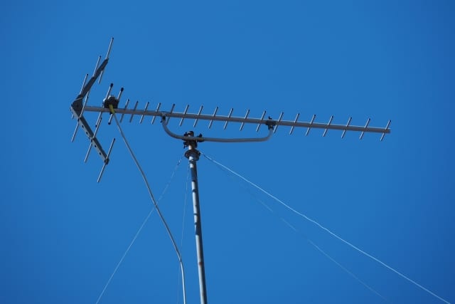 テレビアンテナ工事後の耐用年数は10年！減価償却・交換の目安に