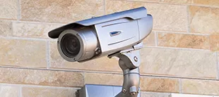 バレットタイプの防犯カメラ