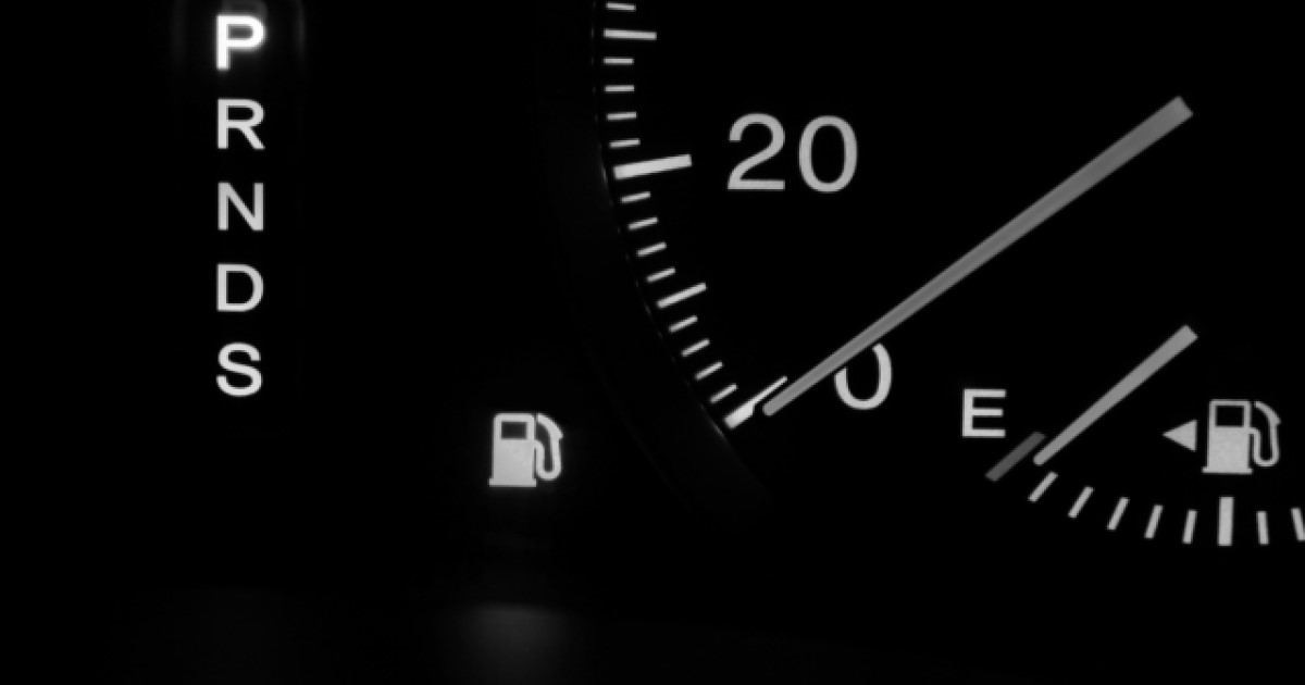 レクサスes300hバッテリー上がり対処 交換で燃費が向上かも カーバッテリー110番