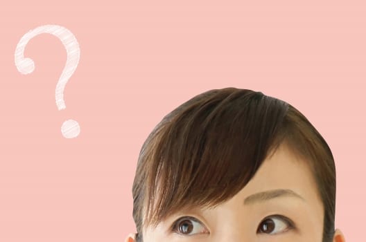業者に鍵交換を依頼する場合の注意点。賃貸の鍵交換費用の負担はだれがする?