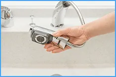 シャワーがつまって水がでない